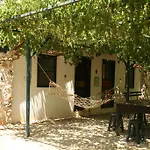 Eco-art Farm *